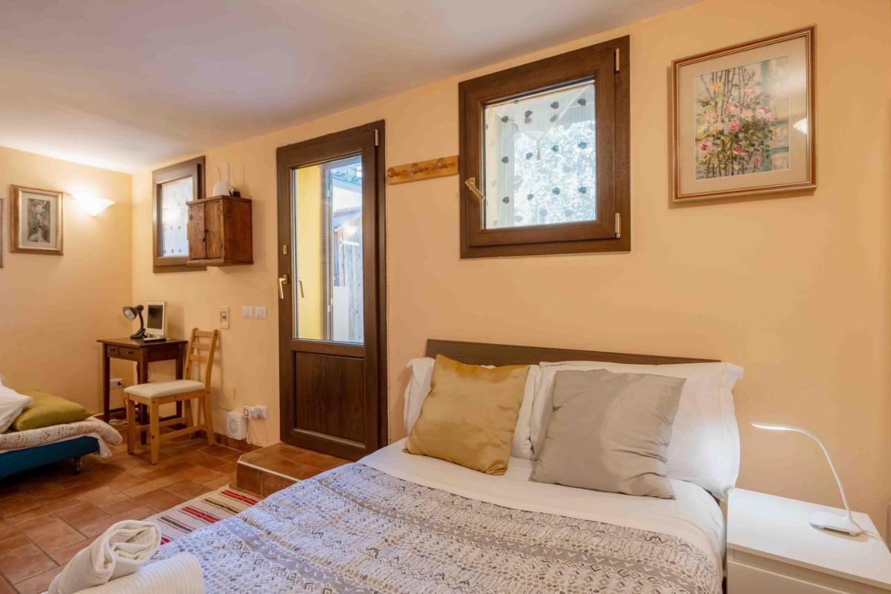 San Frediano Cozy Studio With Private Patio Florença Exterior foto