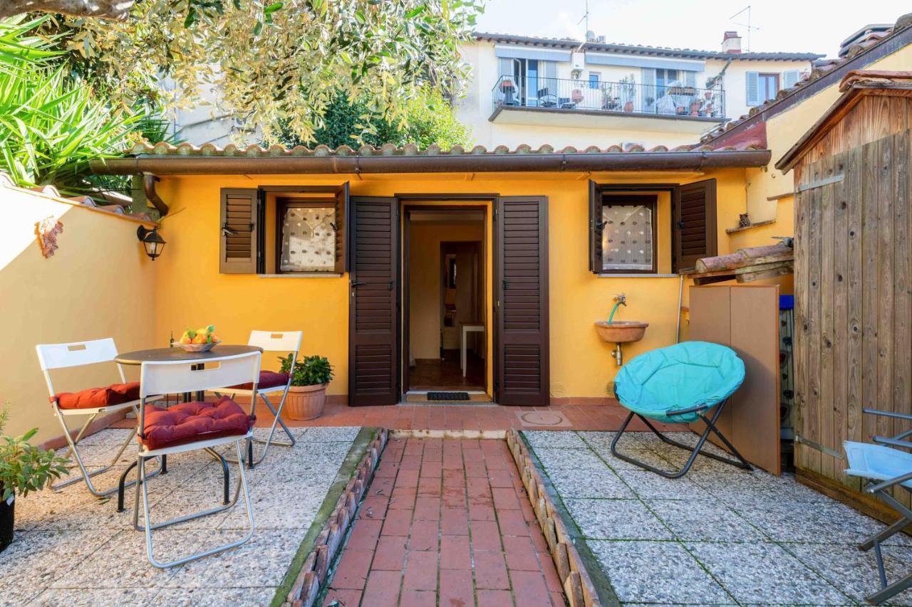 San Frediano Cozy Studio With Private Patio Florença Exterior foto